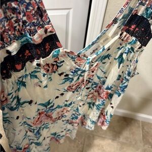 Daytrip Floral Patterned Garment